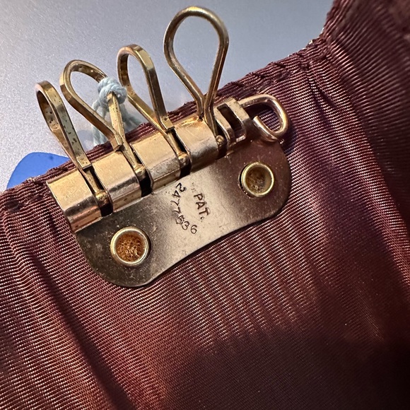 Vintage Whiting & Davis Key Holder - Picture 4 of 7